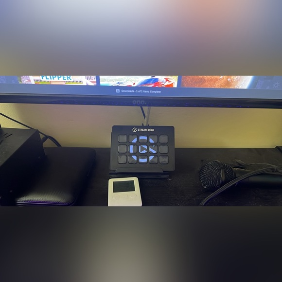 PC + Setup(if you need desk or chair too lmk) - Picture 4 of 9